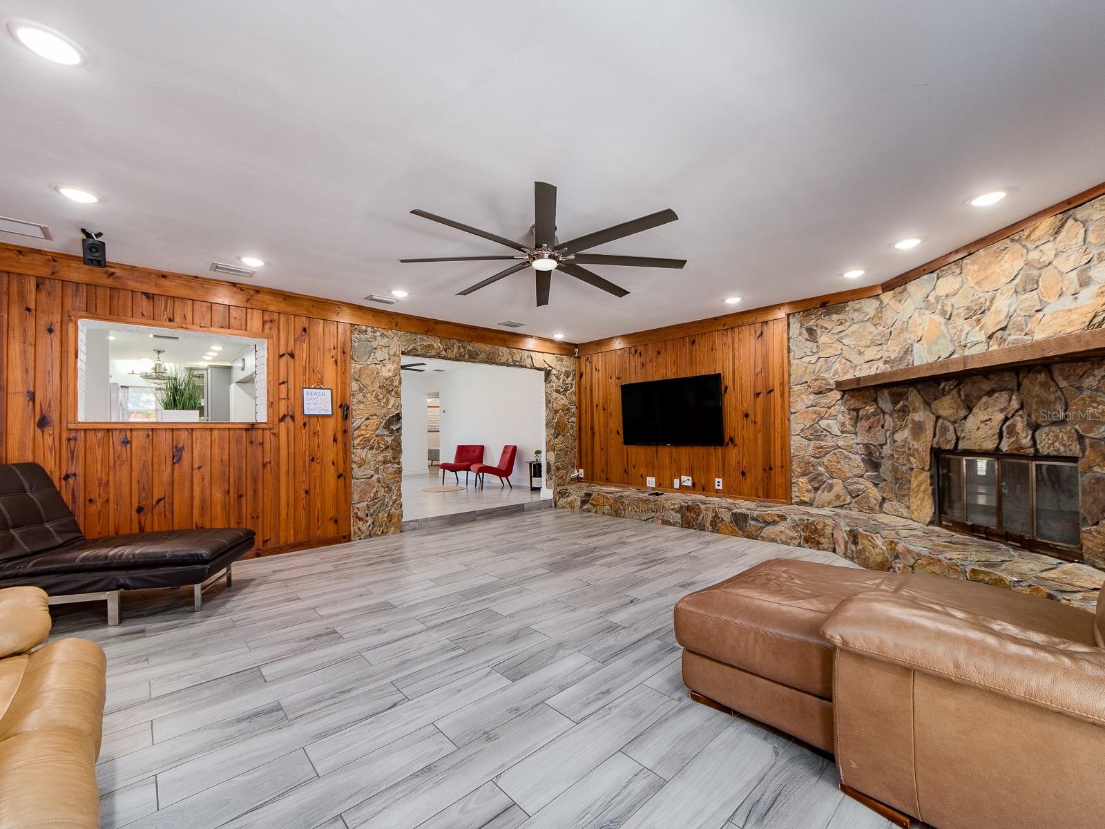 2154 N HERCULES AVE, CLEARWATER, FL, 33763
