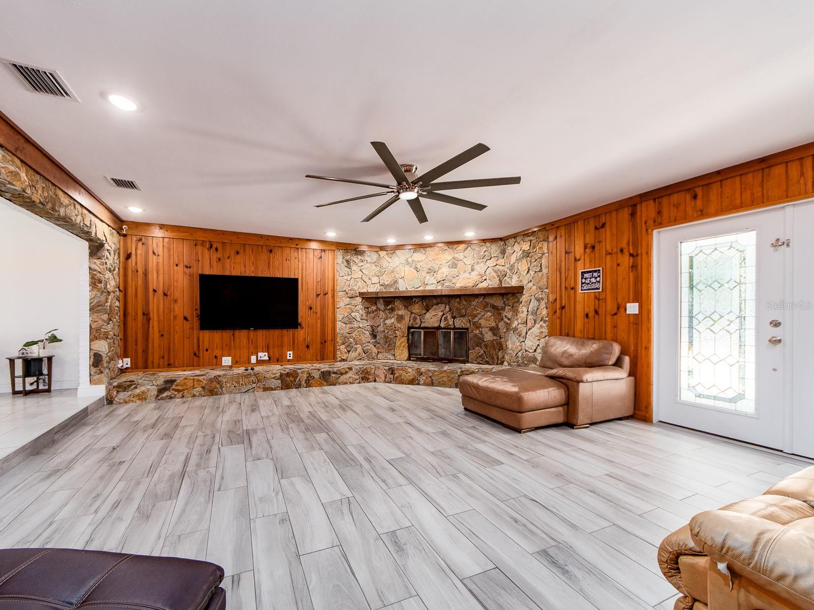2154 N HERCULES AVE, CLEARWATER, FL, 33763