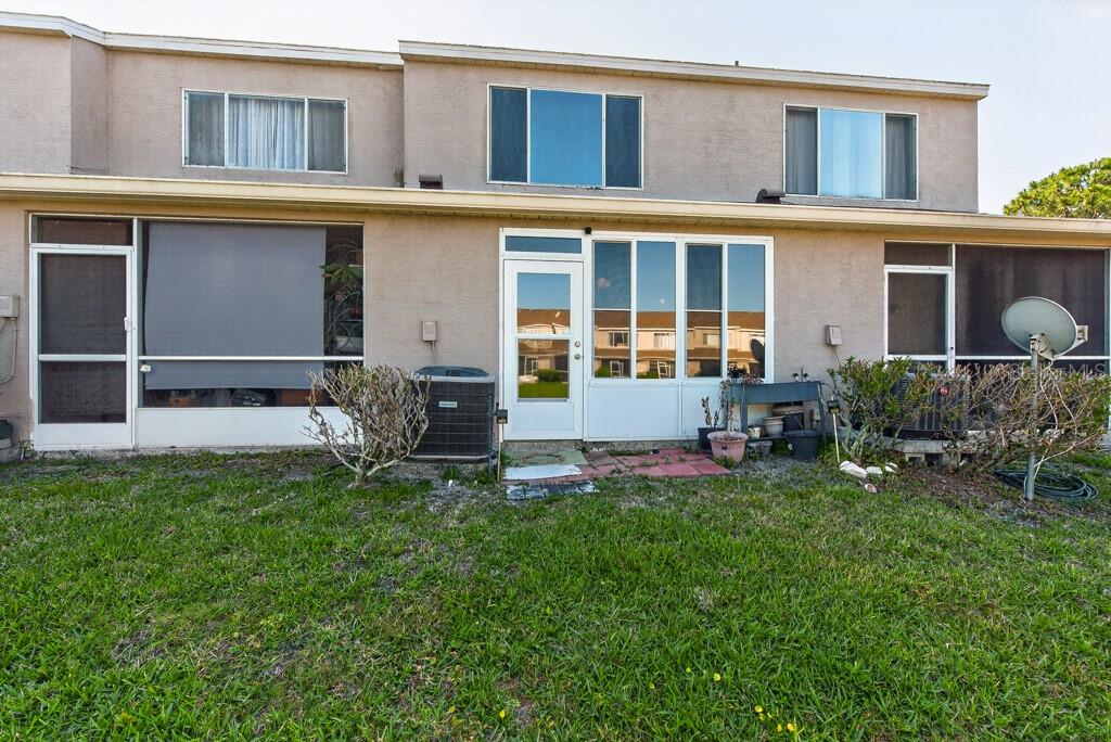 6353 BAYSIDE KEY DR, TAMPA, FL, 33615