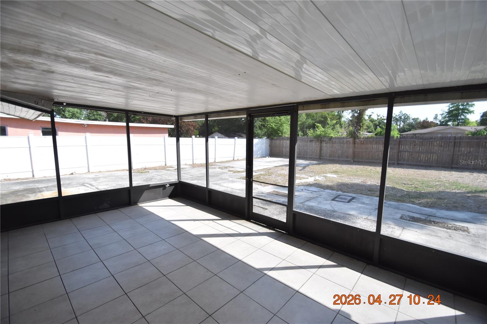 3667 SUGARCREEK DR, TAMPA, FL, 33619