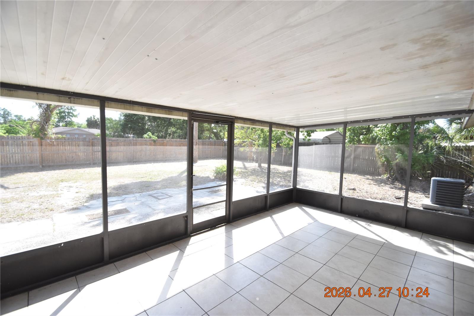 3667 SUGARCREEK DR, TAMPA, FL, 33619