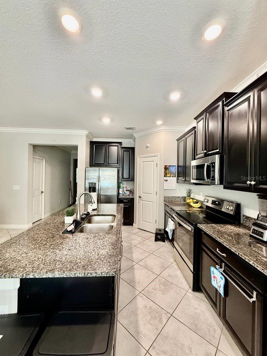 10143 COUNT FLEET DR, RUSKIN, FL, 33573