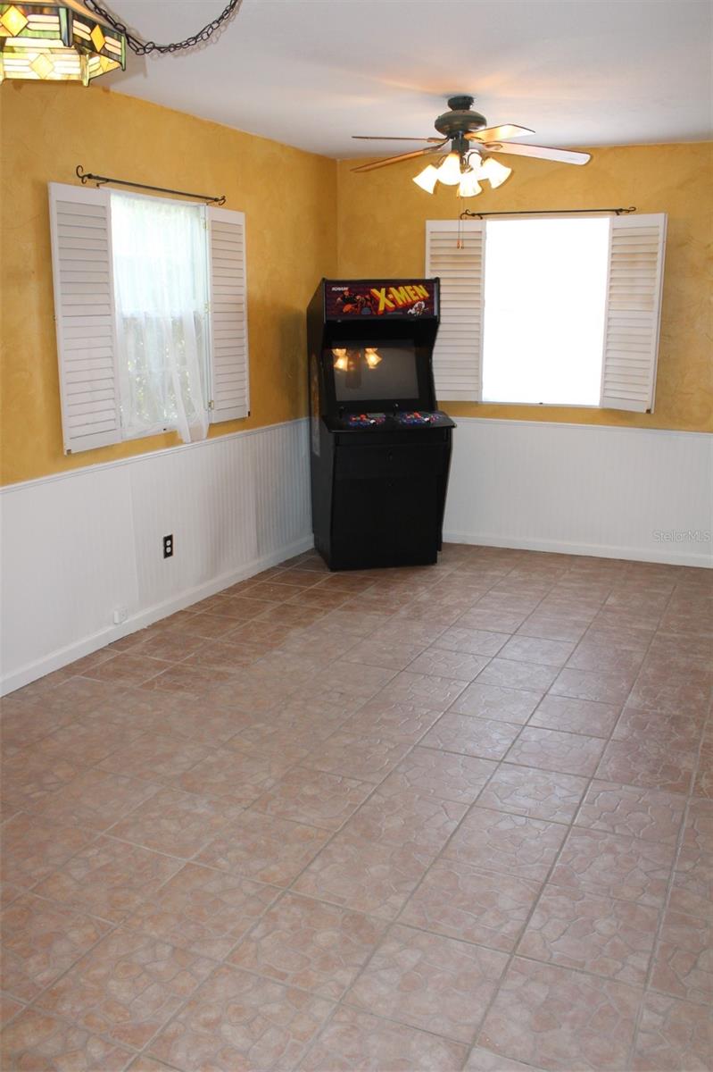 102 AMIGOS RD, DEBARY, FL, 32713