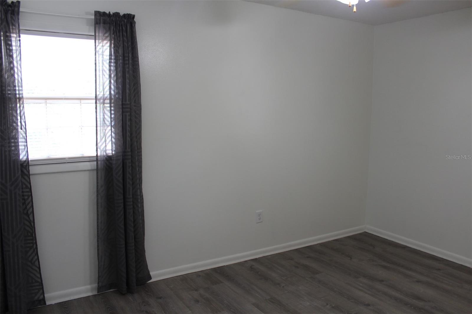 102 AMIGOS RD, DEBARY, FL, 32713