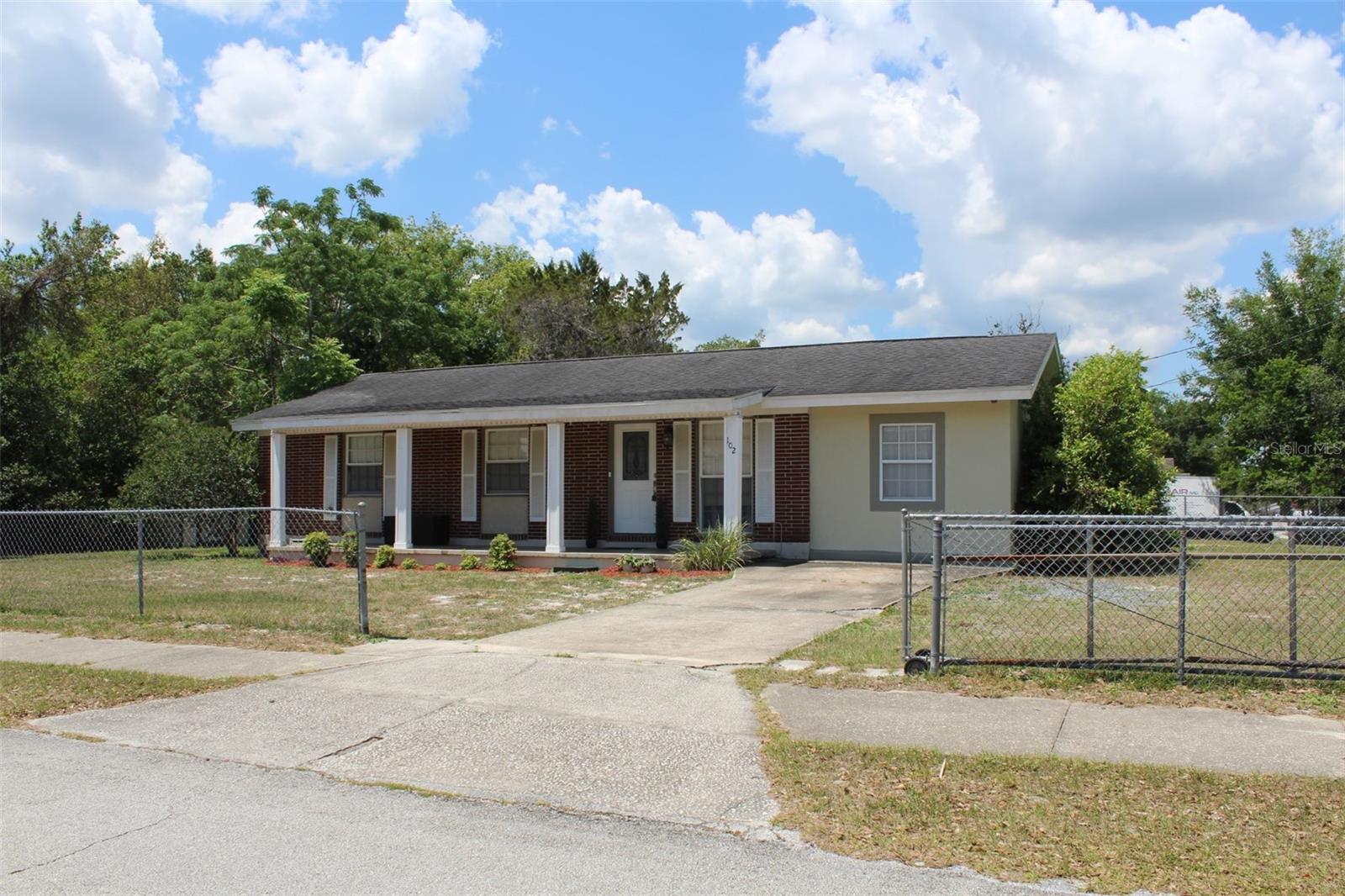 102 AMIGOS RD, DEBARY, FL, 32713