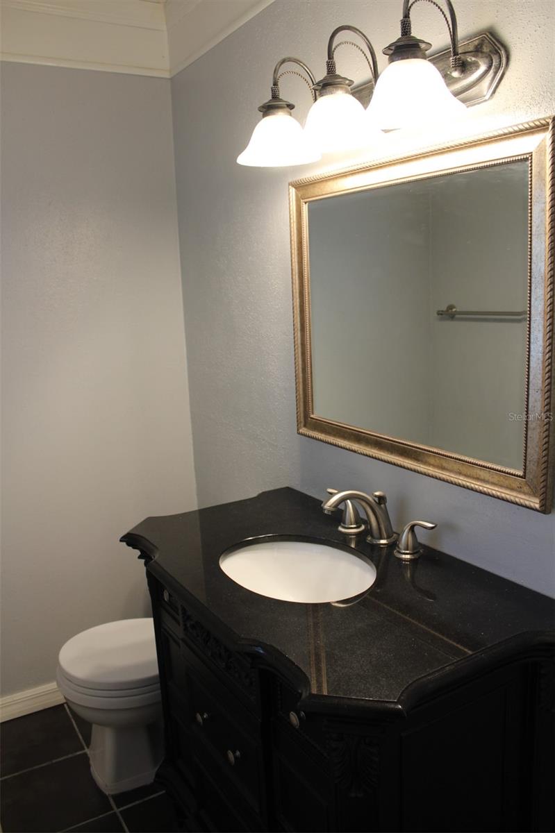 102 AMIGOS RD, DEBARY, FL, 32713