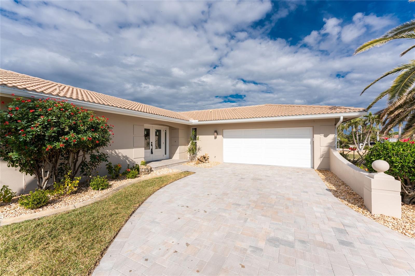 951 LASSINO CT, PUNTA GORDA, FL, 33950