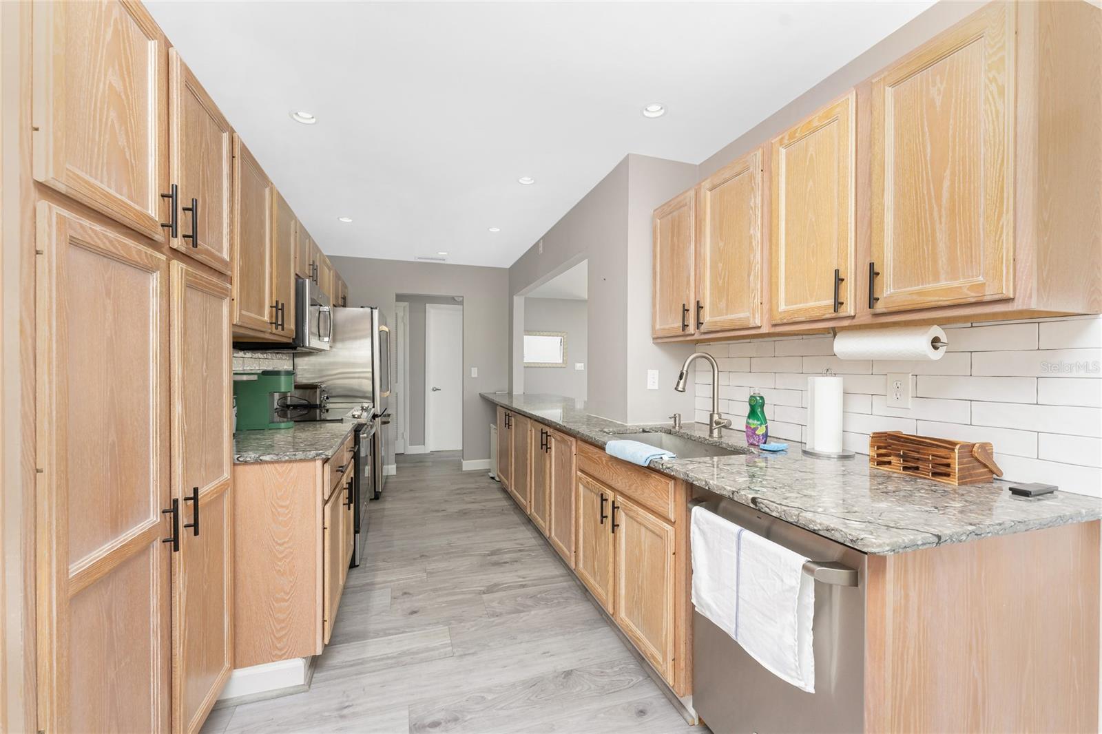 951 LASSINO CT, PUNTA GORDA, FL, 33950