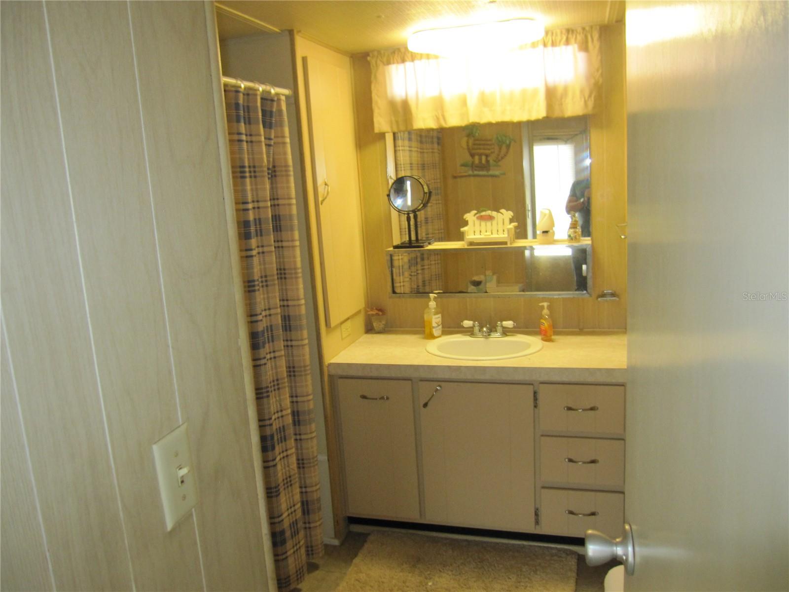 39015 HILLCREST DR, ZEPHYRHILLS, FL, 33542