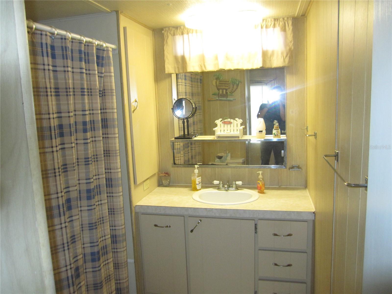 39015 HILLCREST DR, ZEPHYRHILLS, FL, 33542