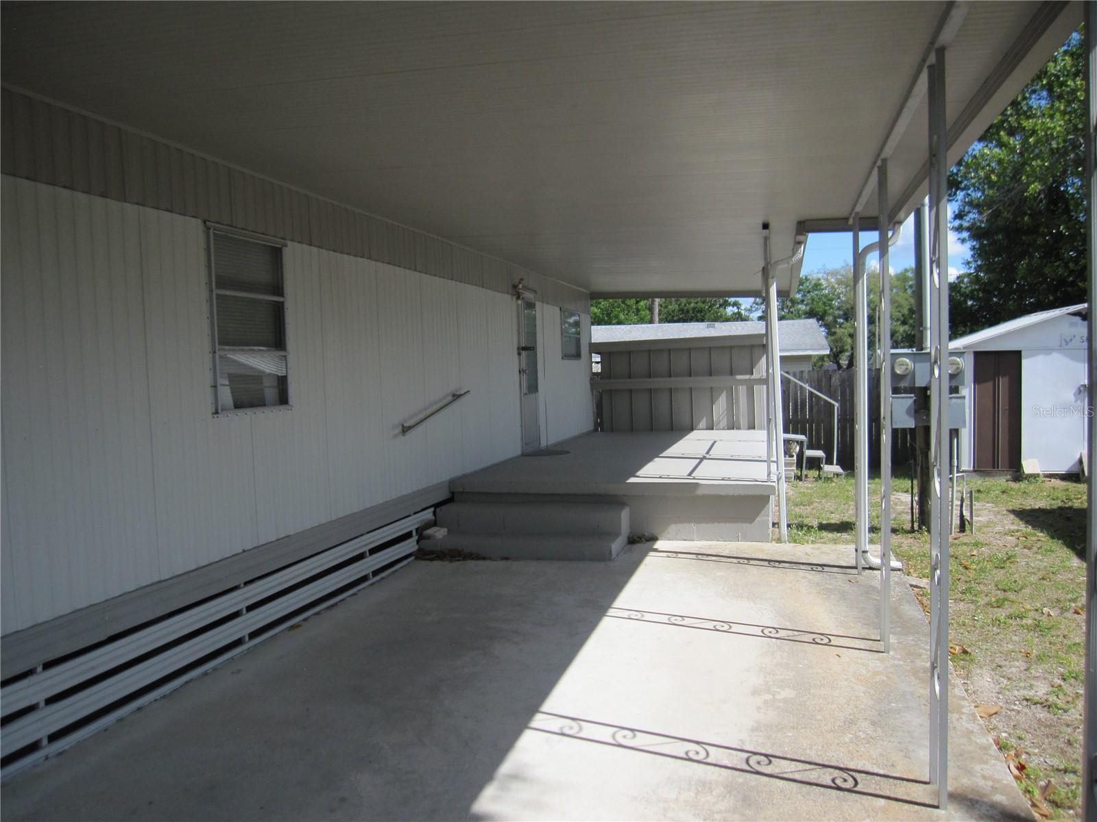 39015 HILLCREST DR, ZEPHYRHILLS, FL, 33542