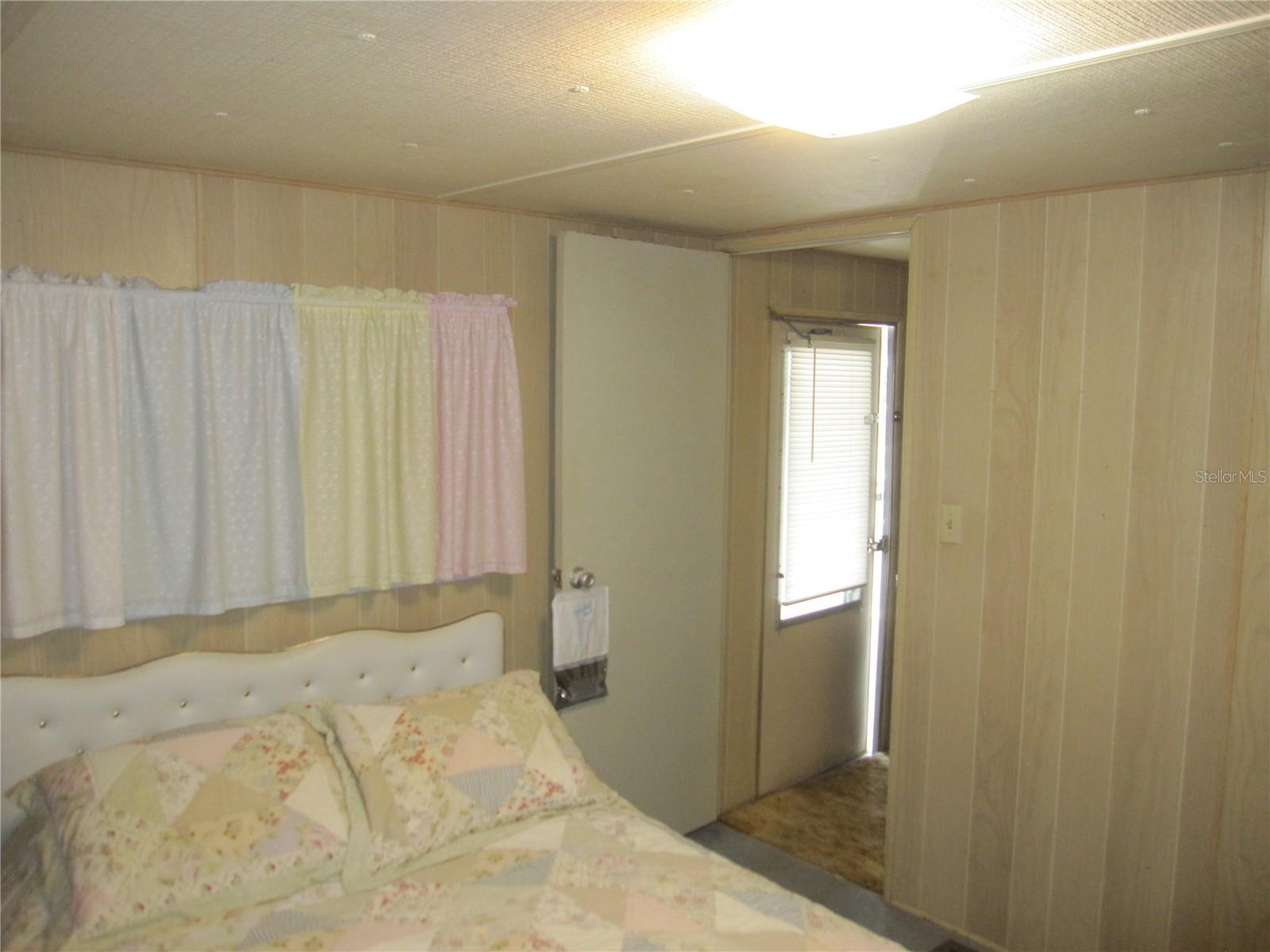 39015 HILLCREST DR, ZEPHYRHILLS, FL, 33542