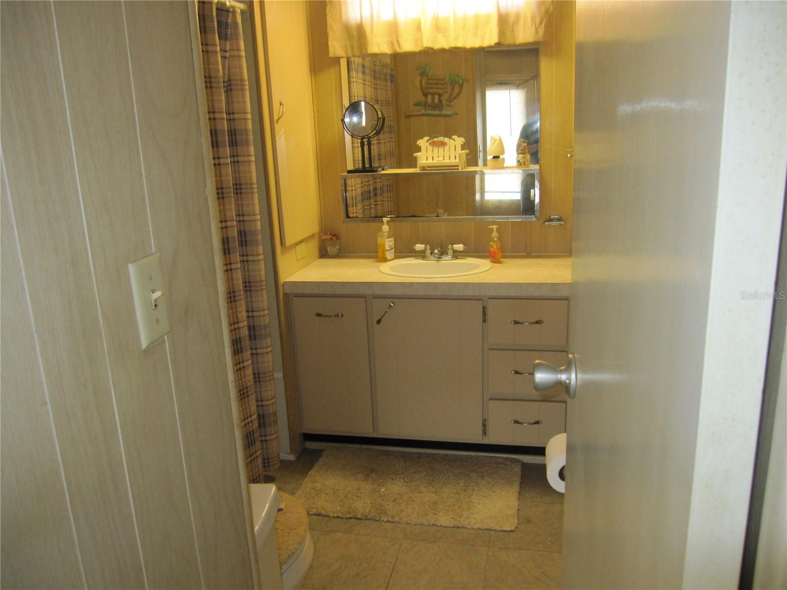 39015 HILLCREST DR, ZEPHYRHILLS, FL, 33542