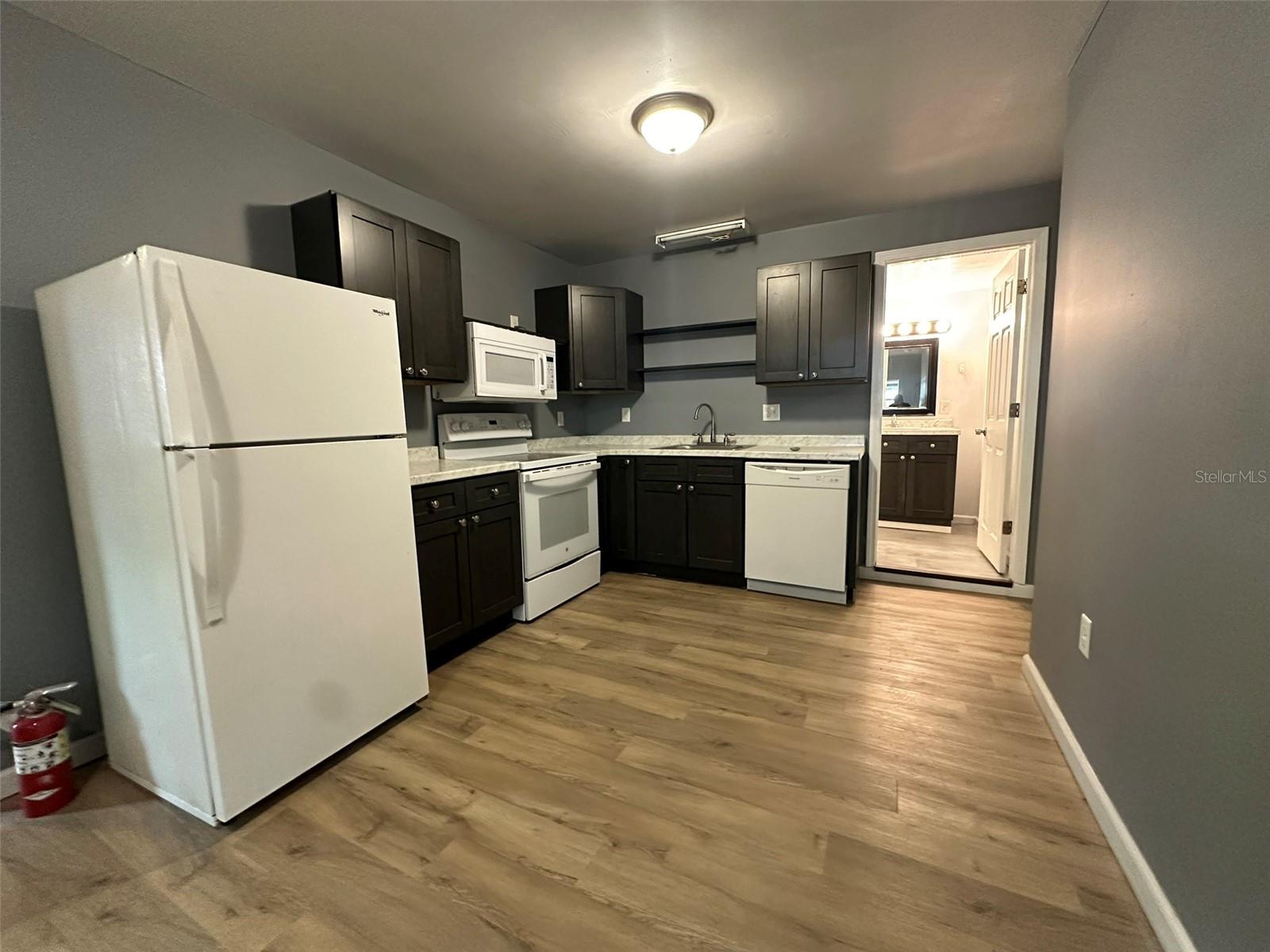 655 NE WALDO RD, GAINESVILLE, FL, 32641