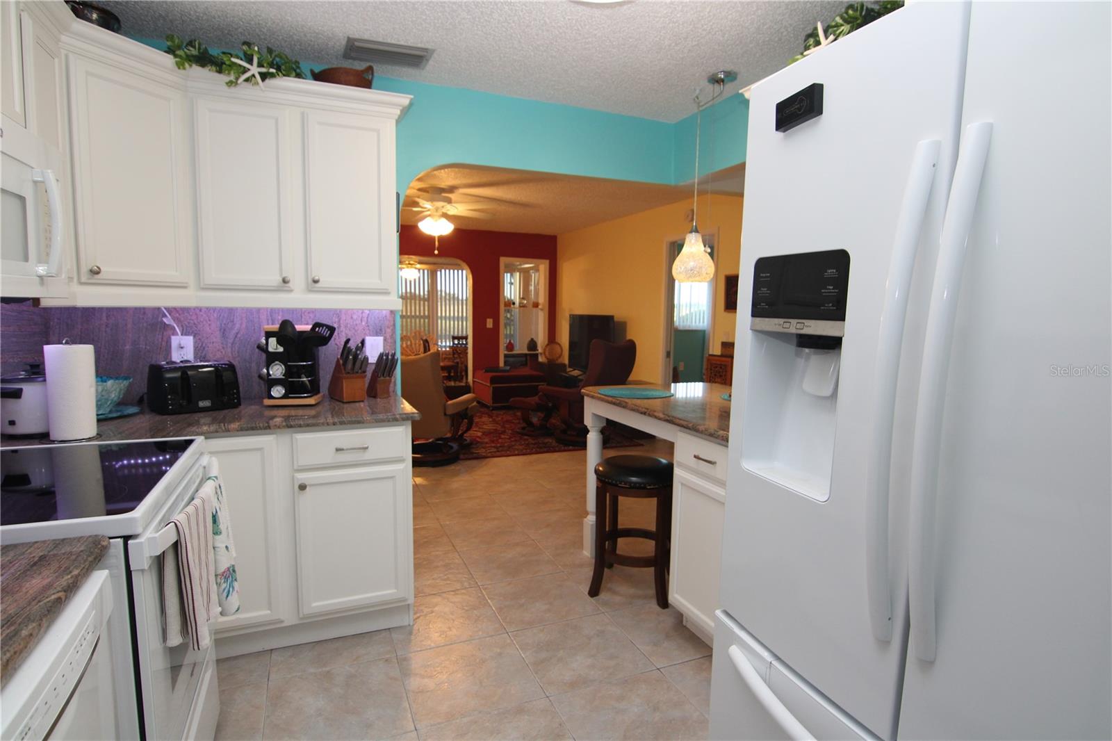 1207 LAKEHOUSE CT #1207, SUN CITY CENTER, FL, 33573