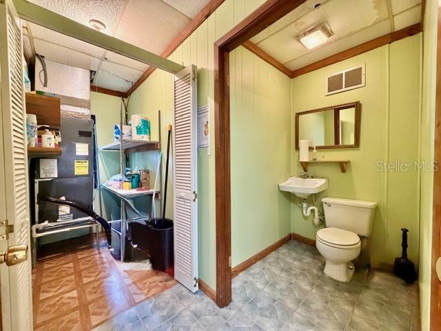 1180 S MAIN ST, BELL, FL, 32619