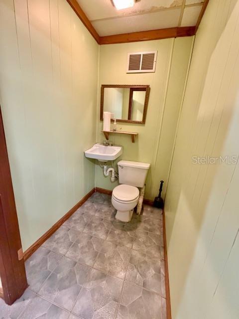 1180 S MAIN ST, BELL, FL, 32619