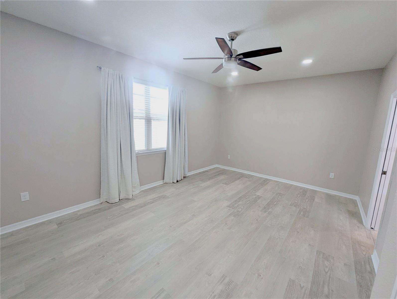 18810 BIRCHWOOD GROVES DR, LUTZ, FL, 33558