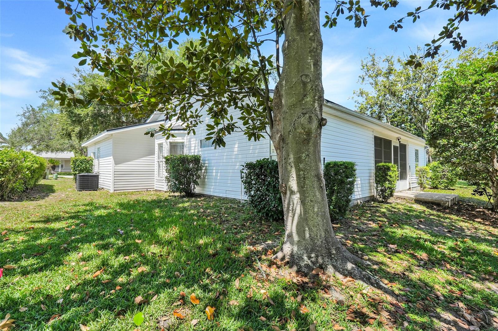 25212 CLIFFORD HL, LEESBURG, FL, 34748