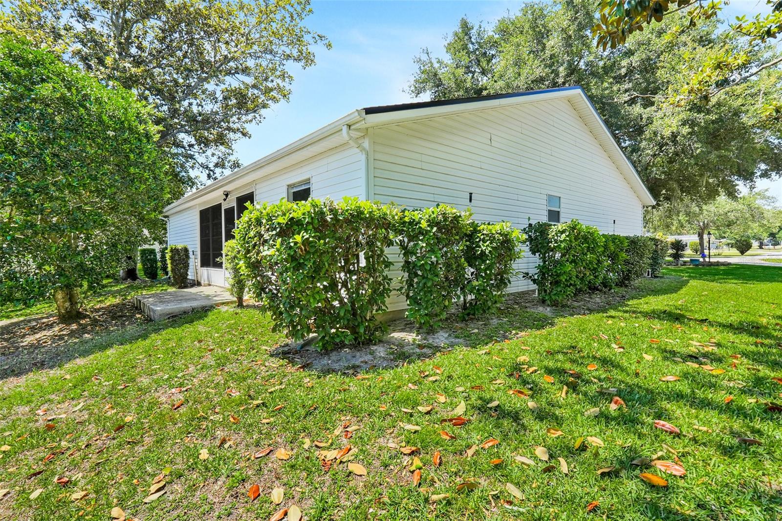 25212 CLIFFORD HL, LEESBURG, FL, 34748