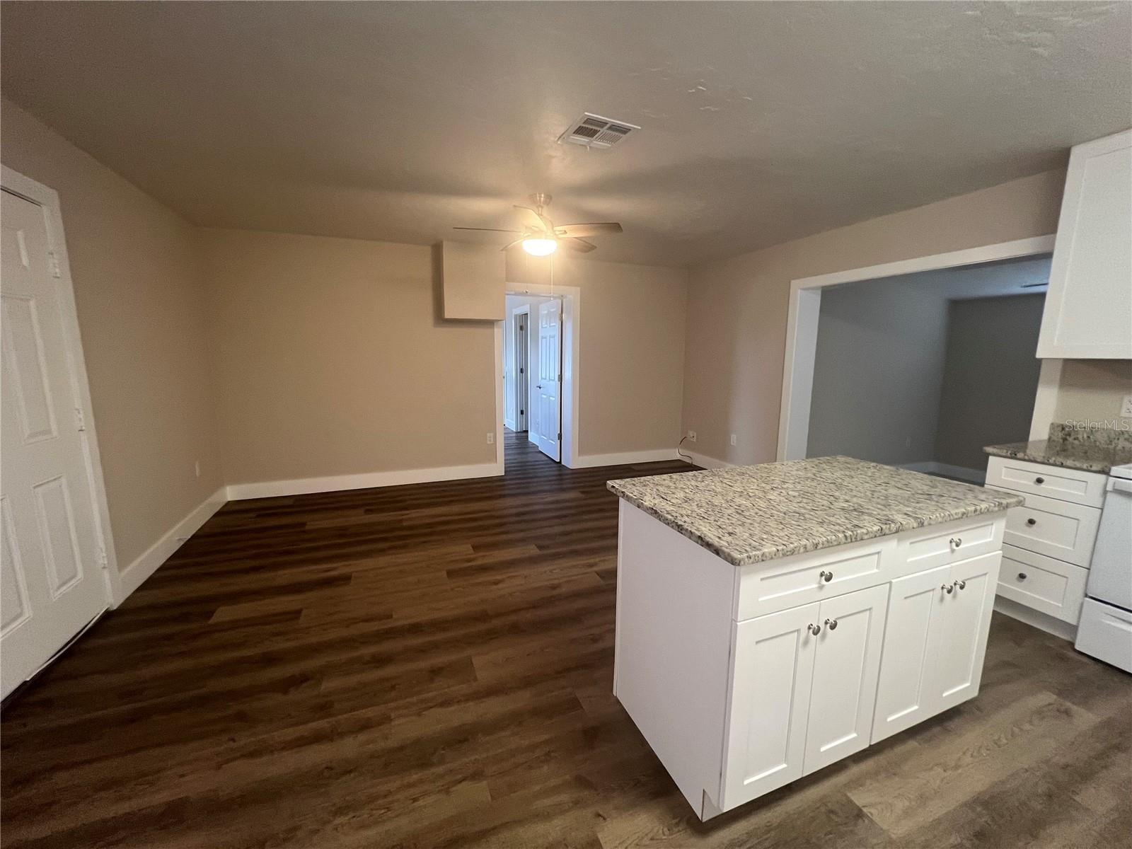 2472 PICNIC ST, PORT CHARLOTTE, FL, 33952