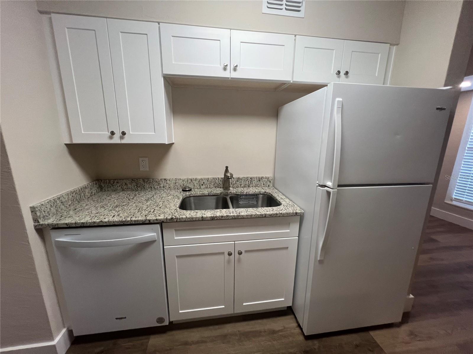 2472 PICNIC ST, PORT CHARLOTTE, FL, 33952