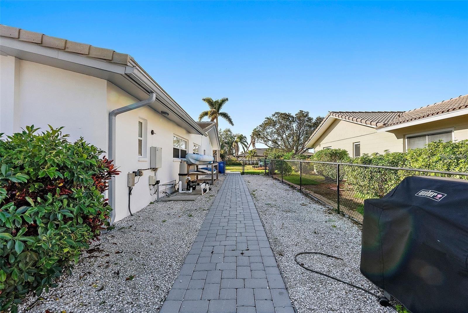 1984 KANSAS AVE NE, ST PETERSBURG, FL, 33703