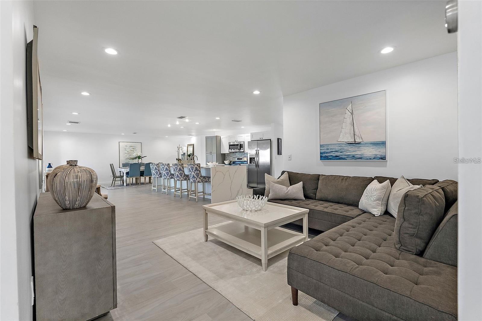 1984 KANSAS AVE NE, ST PETERSBURG, FL, 33703