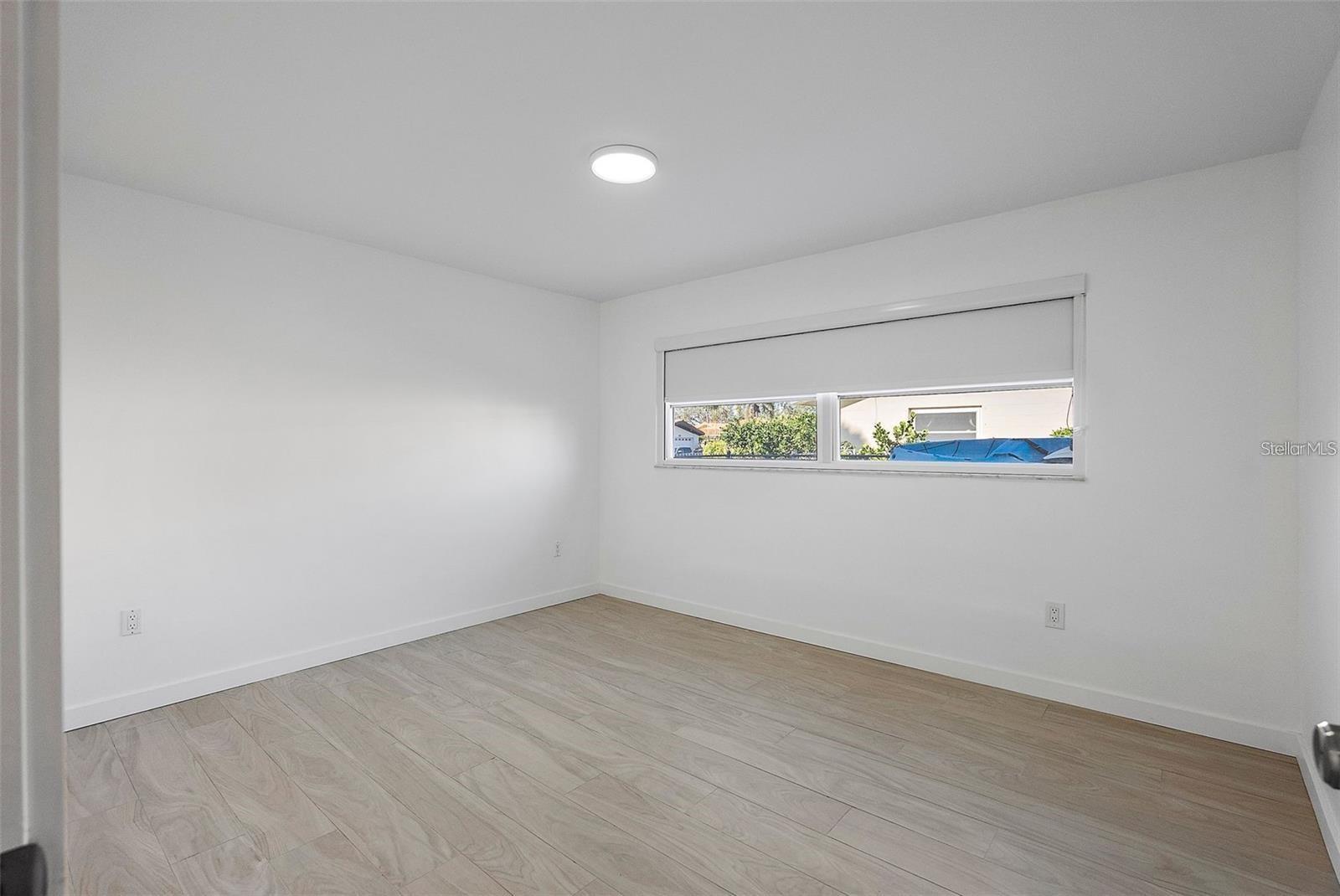 1984 KANSAS AVE NE, ST PETERSBURG, FL, 33703