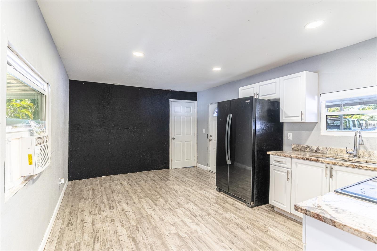 5807 BARRY LN, TAMPA, FL, 33634