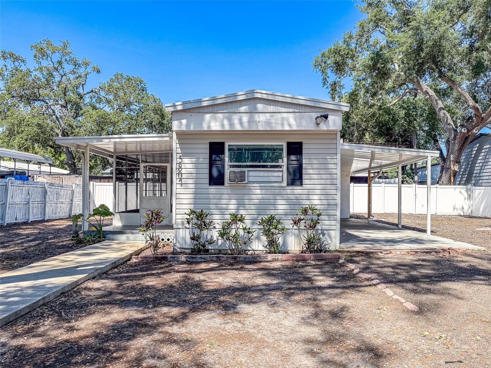 5807 BARRY LN, TAMPA, FL, 33634