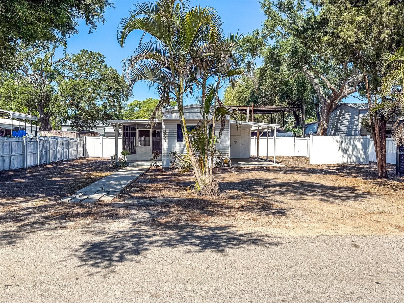 5807 BARRY LN, TAMPA, FL, 33634