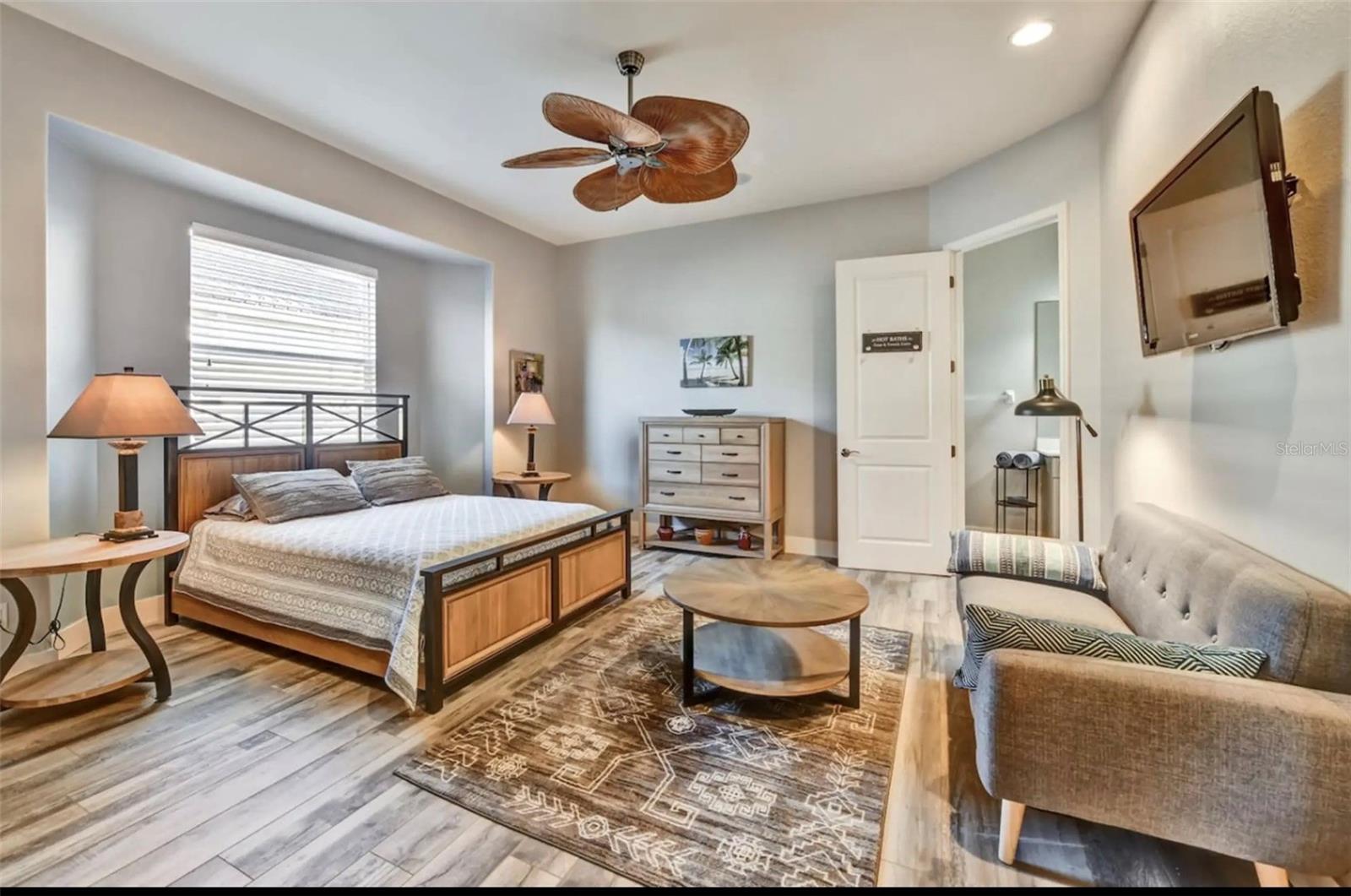 5024 SW 17TH AVENUE, CAPE CORAL, FL, 33914