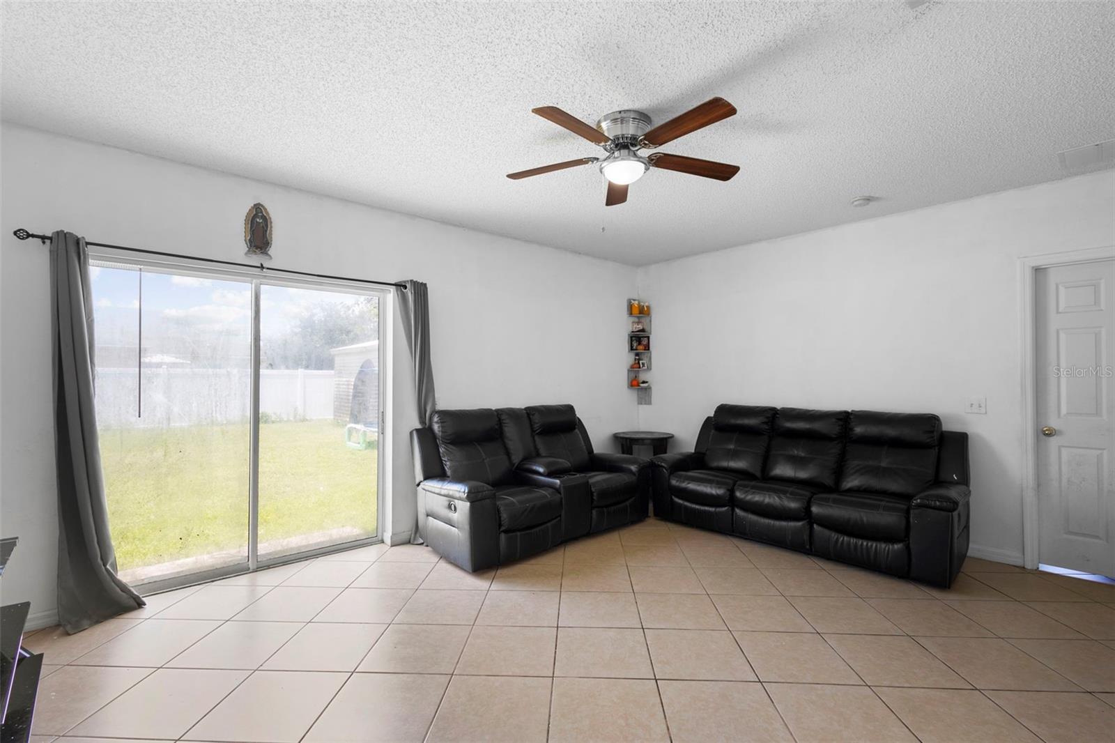 1040 CANNOCK DR, KISSIMMEE, FL, 34758