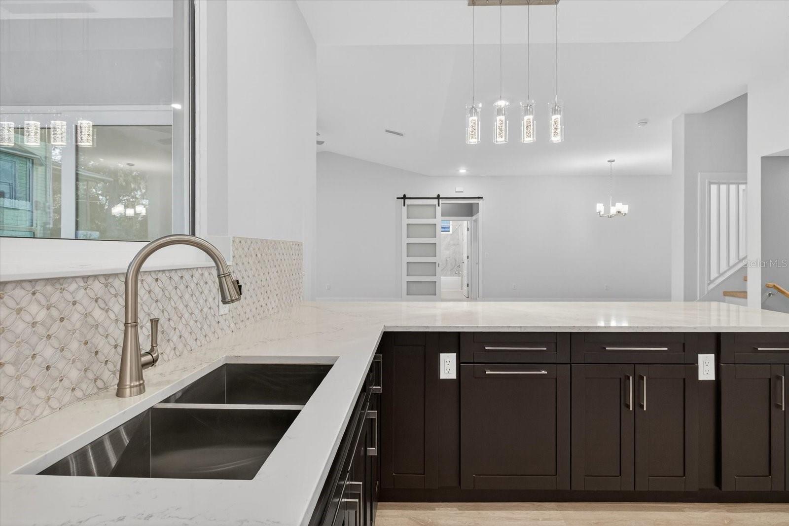 207 ATHENS ST, TARPON SPRINGS, FL, 34689