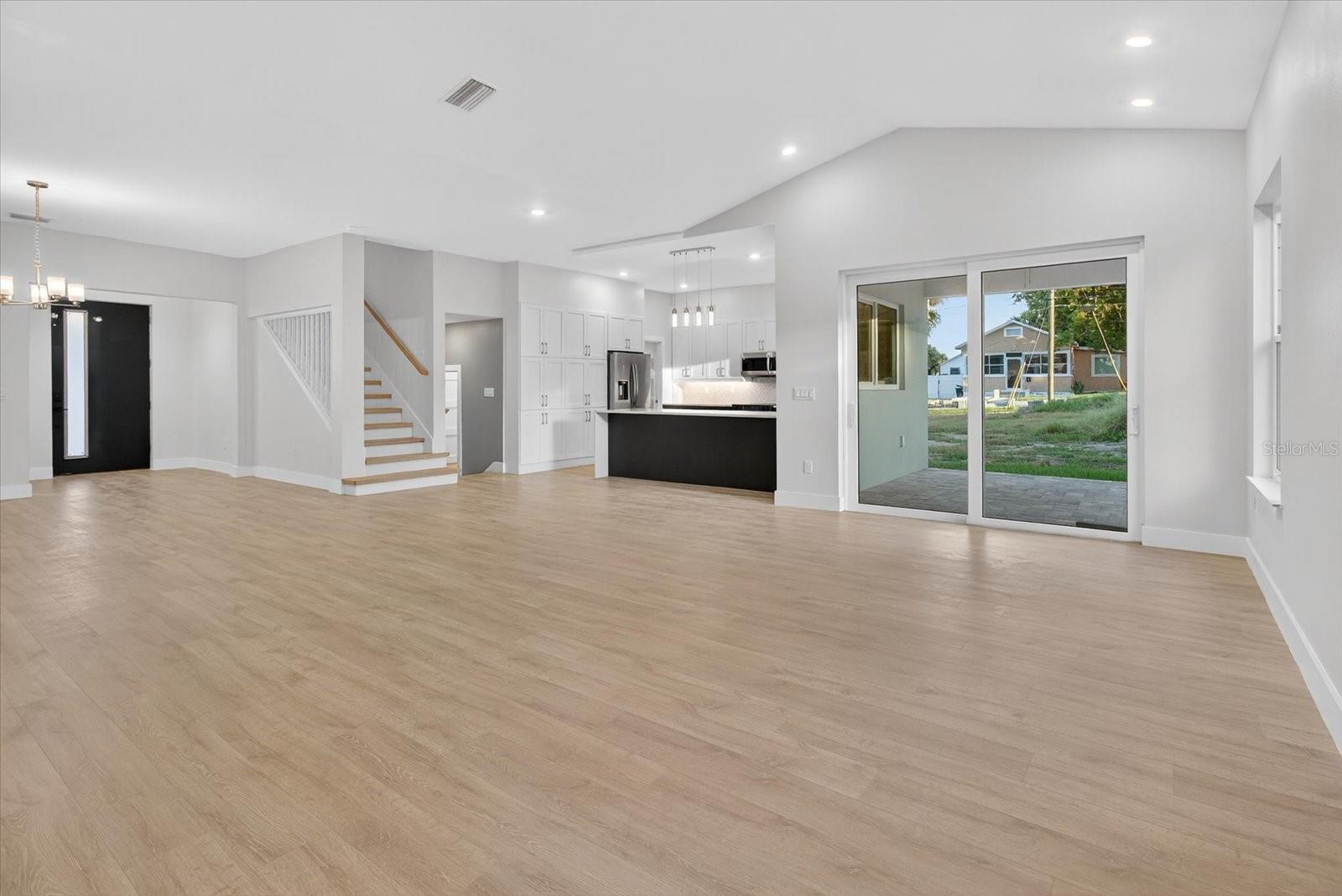 207 ATHENS ST, TARPON SPRINGS, FL, 34689