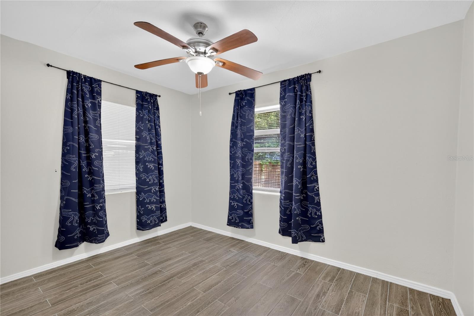 706 MISSION DR, WILDWOOD, FL, 34785