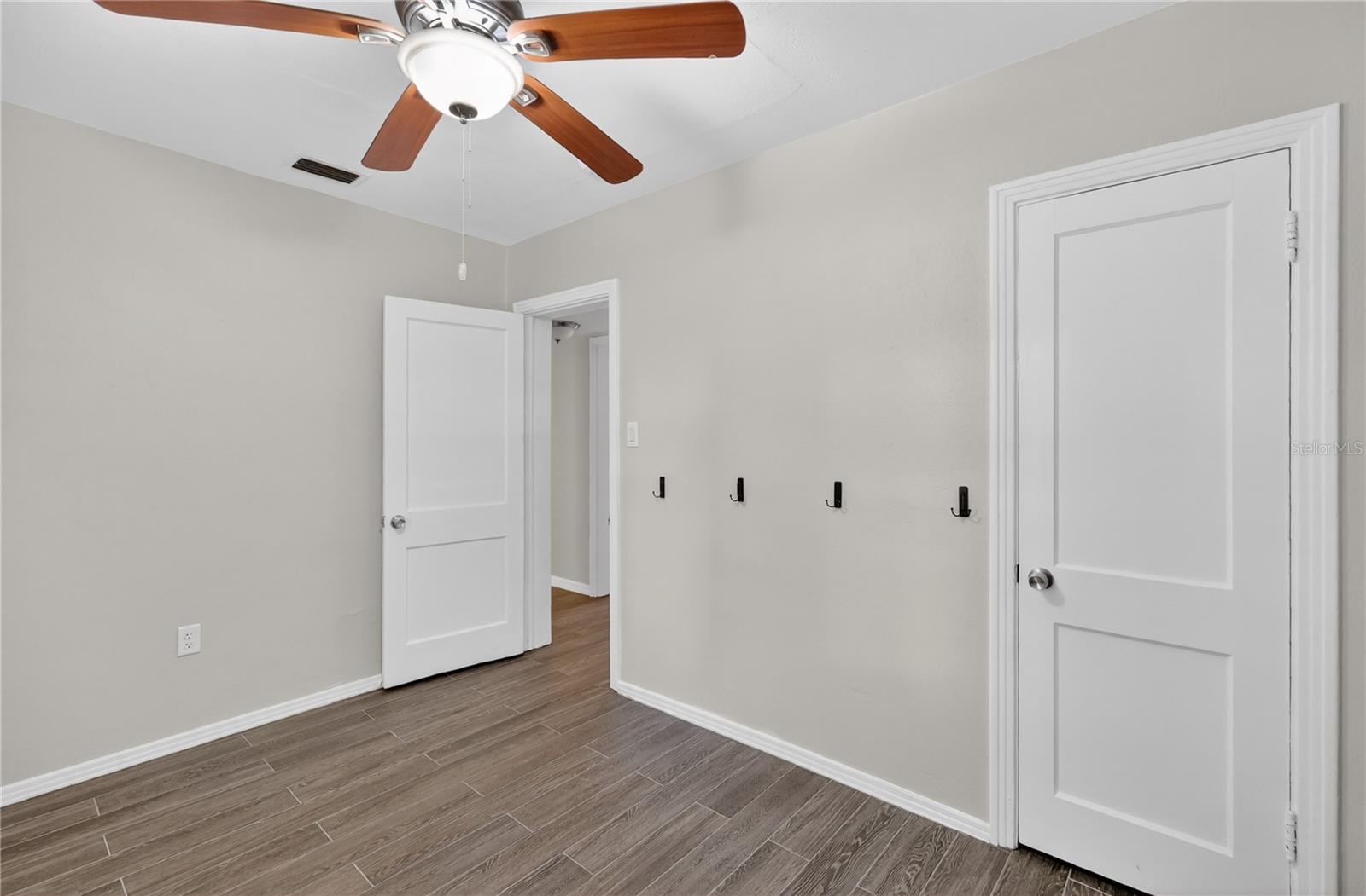 706 MISSION DR, WILDWOOD, FL, 34785