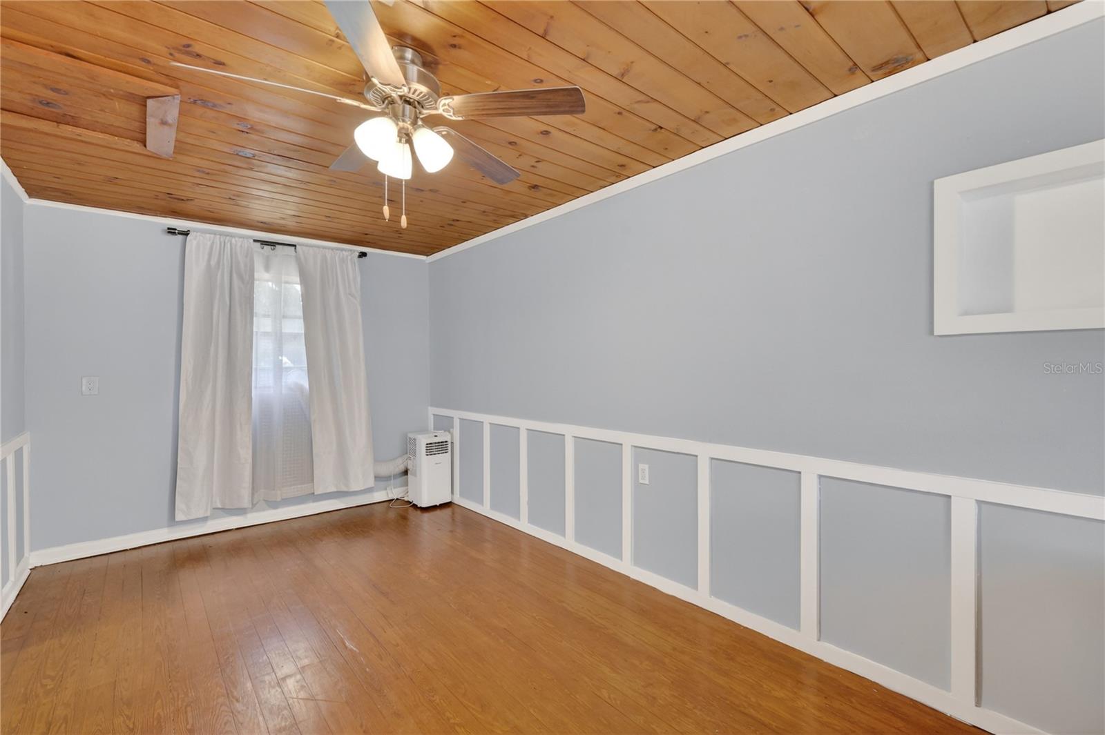 706 MISSION DR, WILDWOOD, FL, 34785