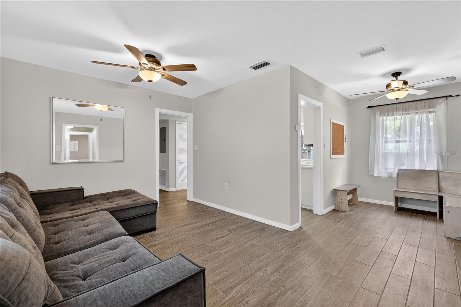 706 MISSION DR, WILDWOOD, FL, 34785