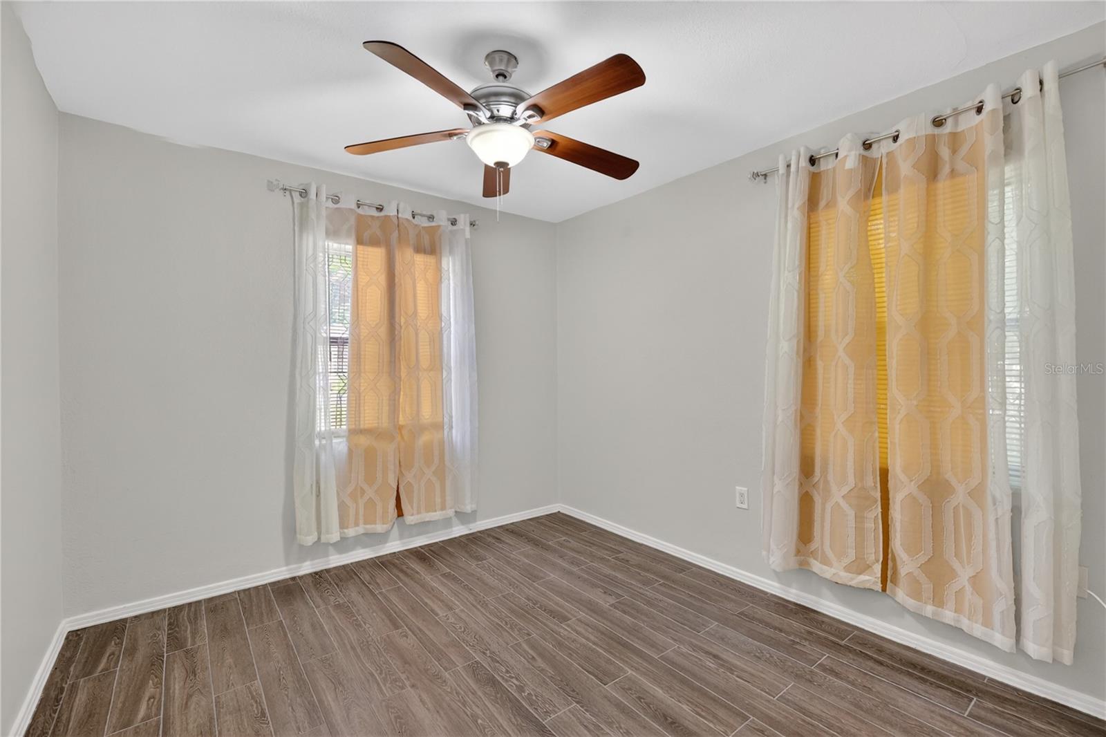 706 MISSION DR, WILDWOOD, FL, 34785