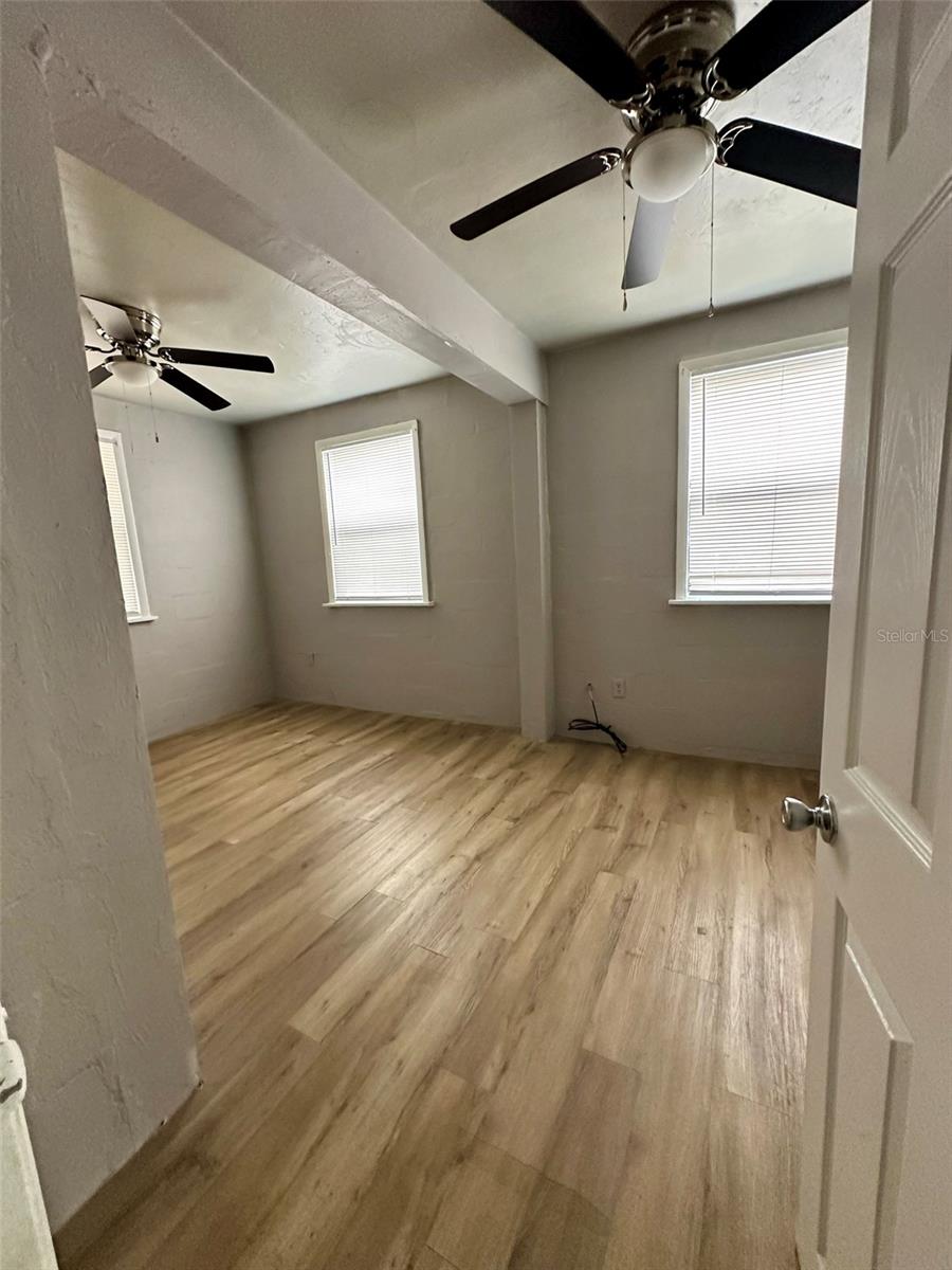 649 NE WALDO RD, GAINESVILLE, FL, 32641