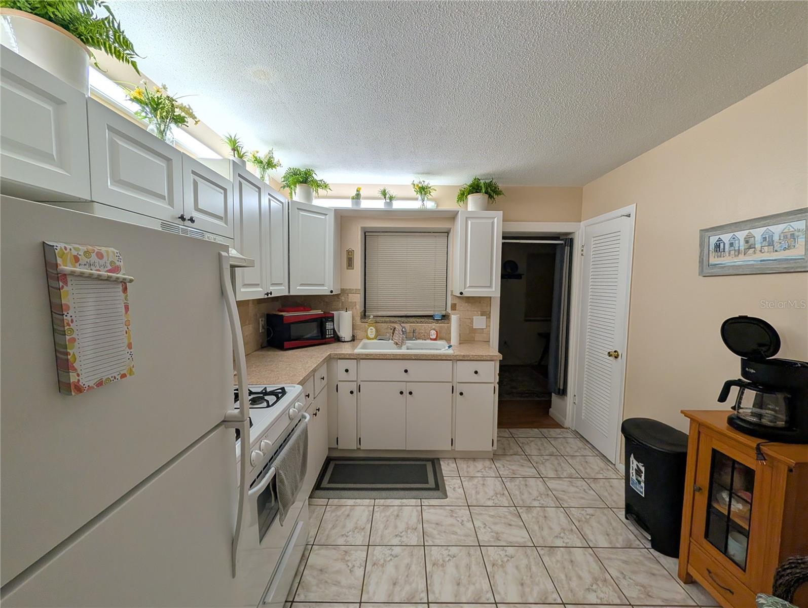 9911 DAHLIA ST N #38, PINELLAS PARK, FL, 33782
