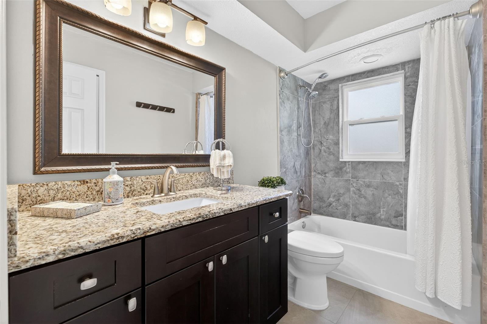 222 W COTTESMORE CIR, LONGWOOD, FL, 32779