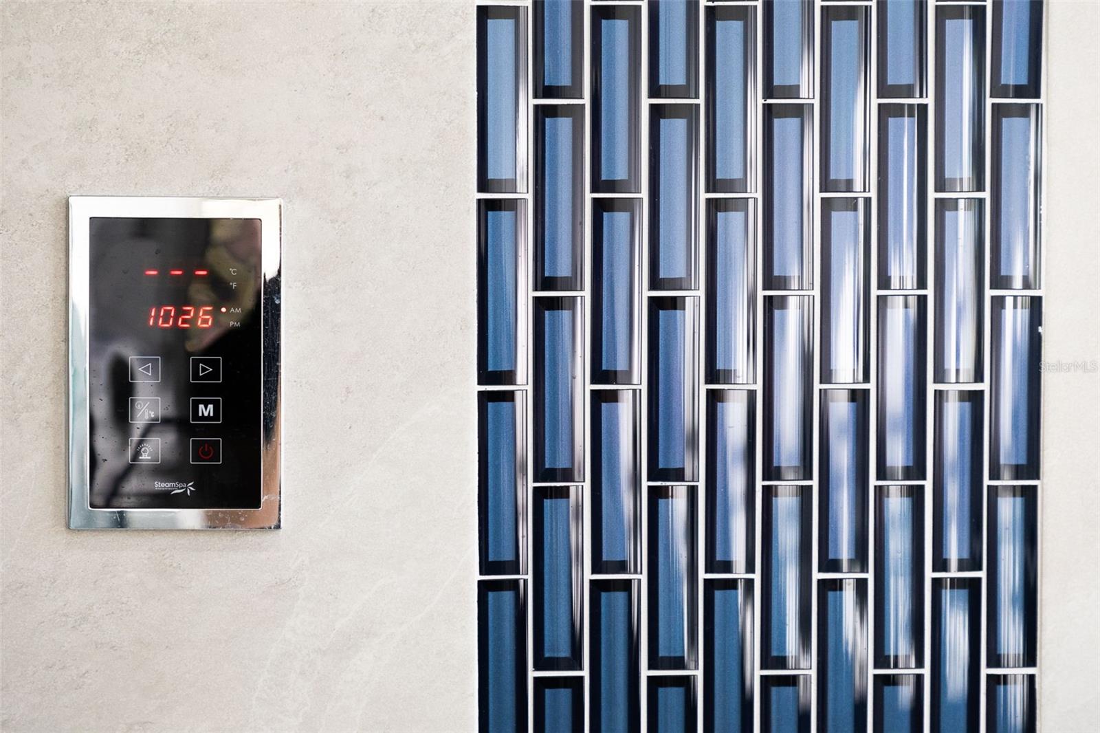 703 WHITFIELD AVE, SARASOTA, FL, 34243