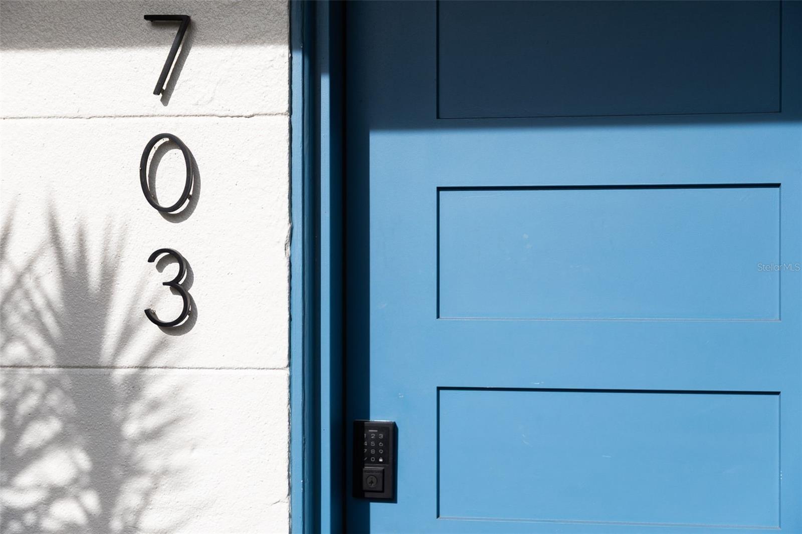 703 WHITFIELD AVE, SARASOTA, FL, 34243