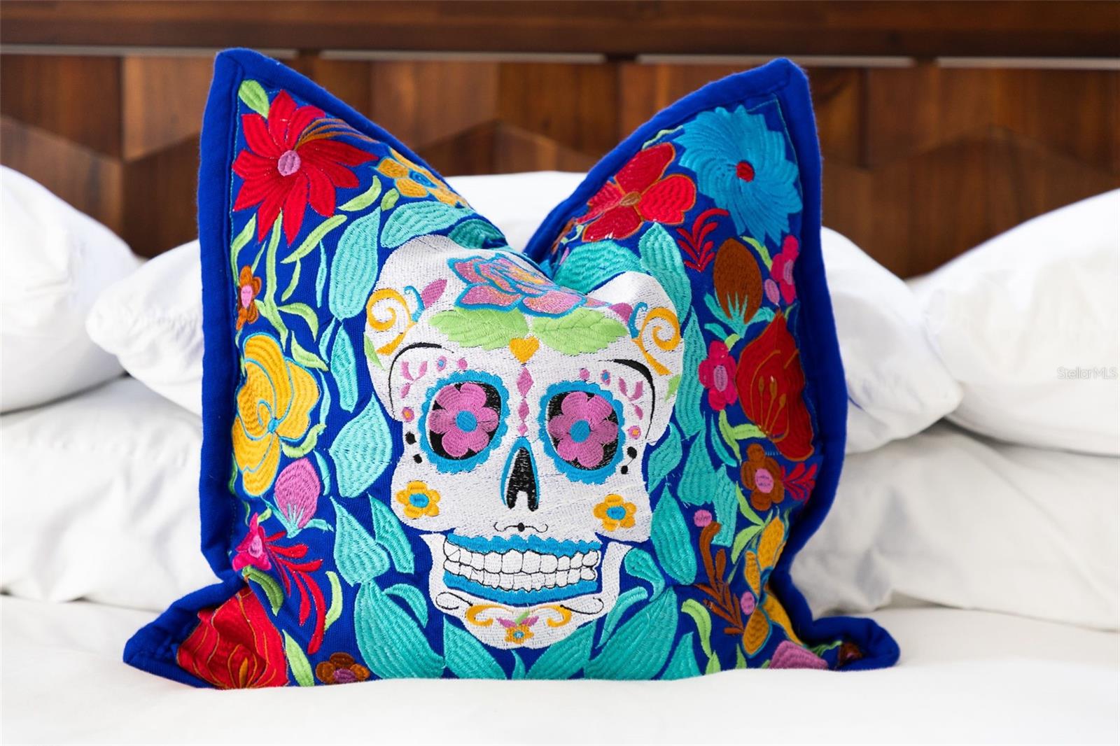 703 WHITFIELD AVE, SARASOTA, FL, 34243