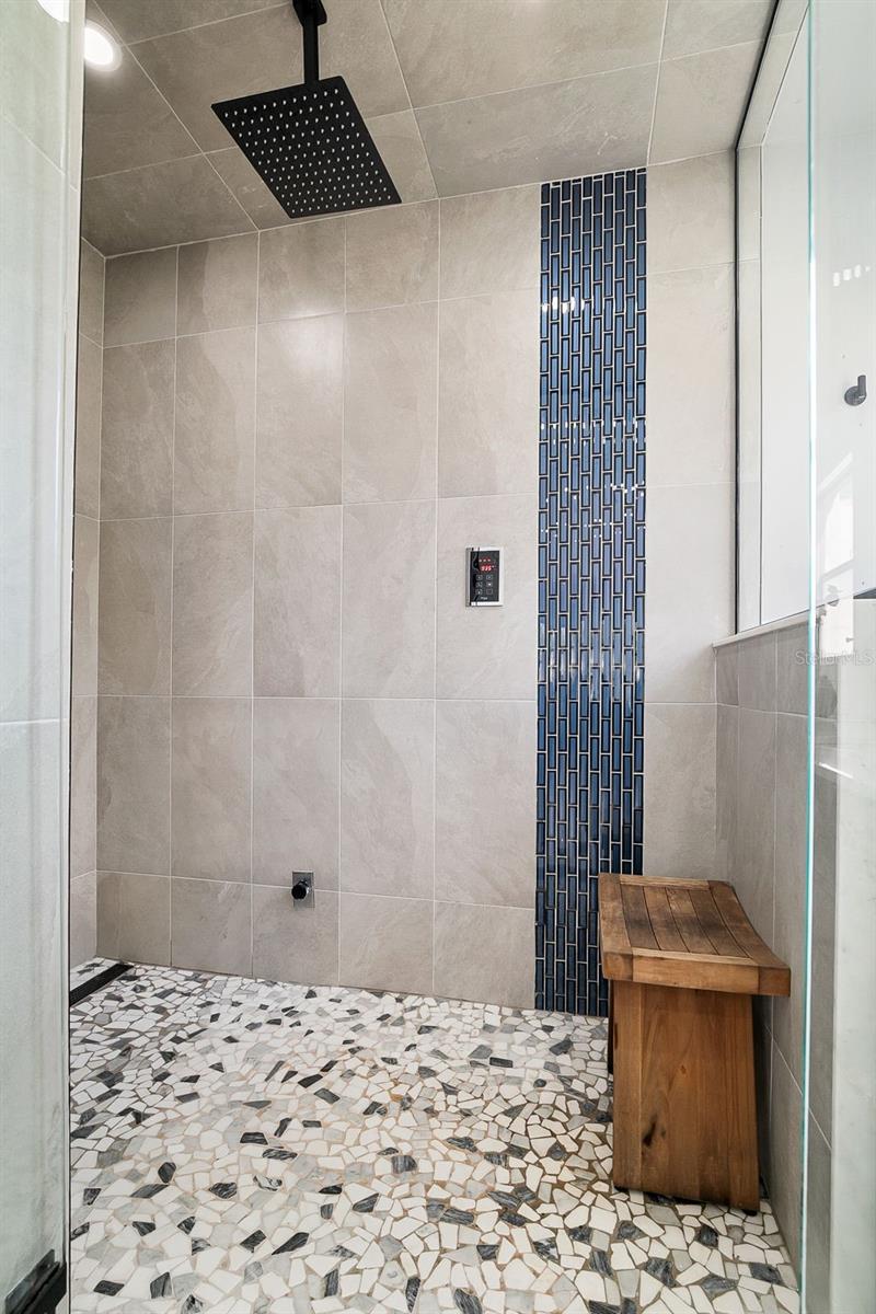 703 WHITFIELD AVE, SARASOTA, FL, 34243