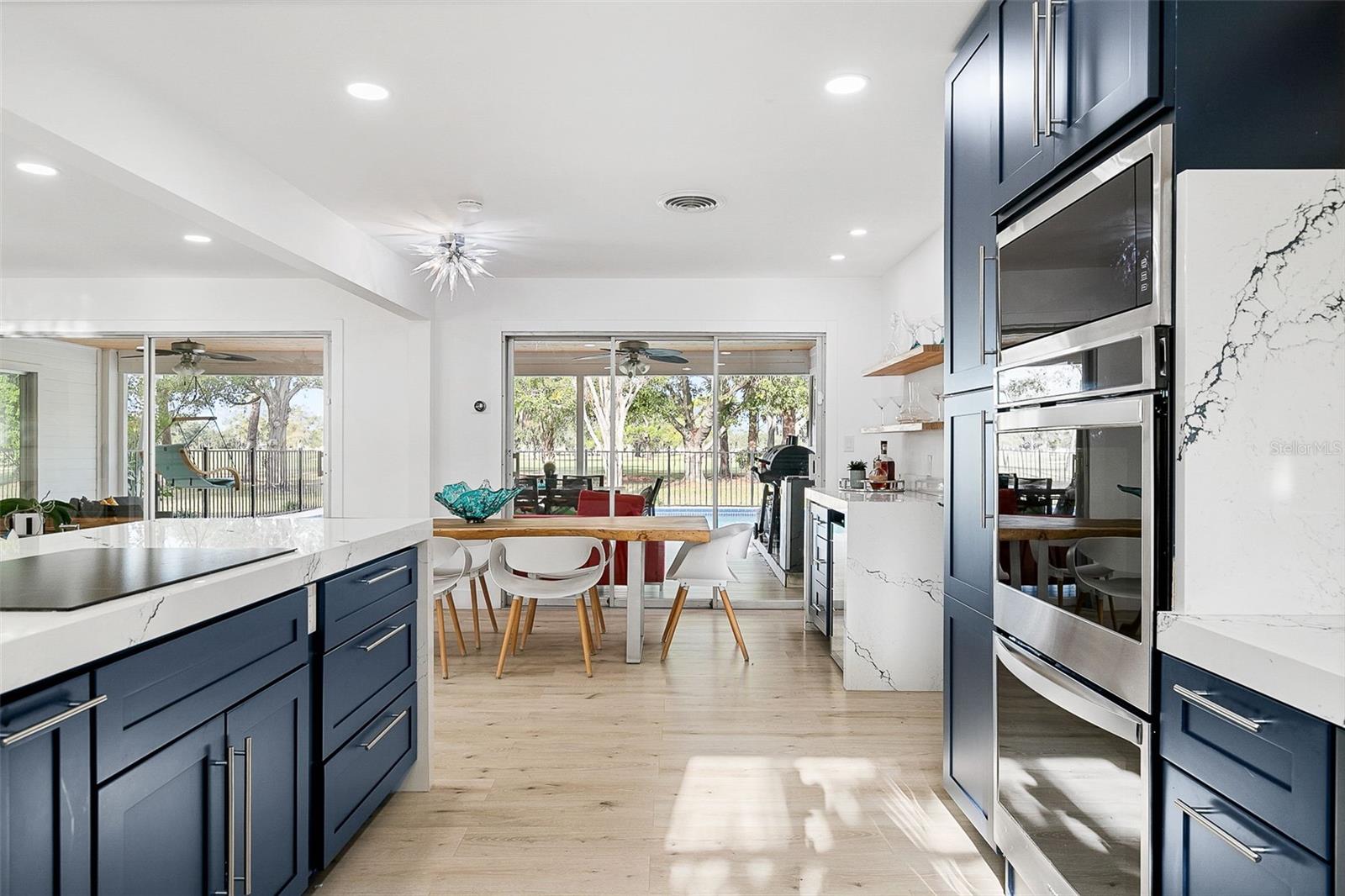 703 WHITFIELD AVE, SARASOTA, FL, 34243