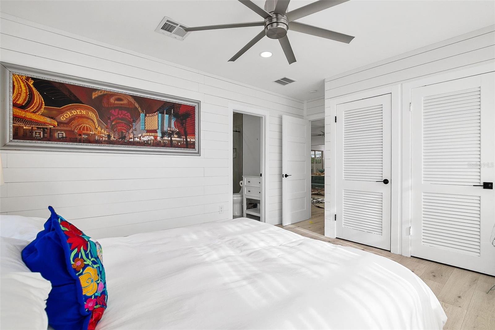 703 WHITFIELD AVE, SARASOTA, FL, 34243